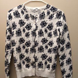 UNIQLO Womens Cardigan Size S Patterned